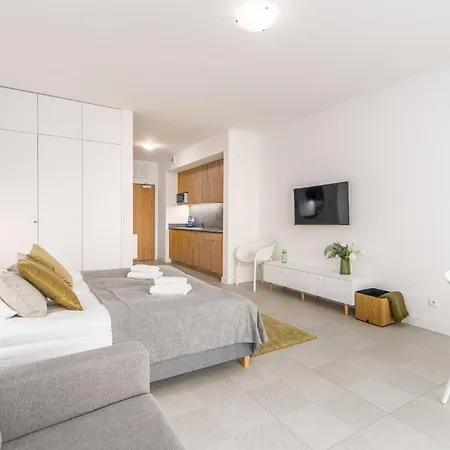 Rent Like Home - Prima 37 *