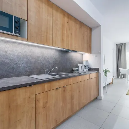 Rent Like Home - Prima 37